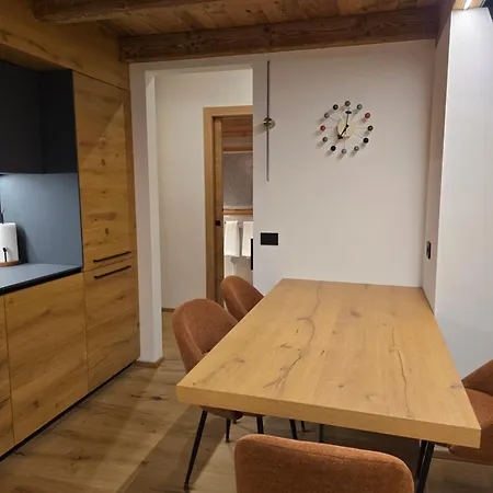 Olterzuba Hus Apartment *