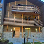 Olterzuba Hus *